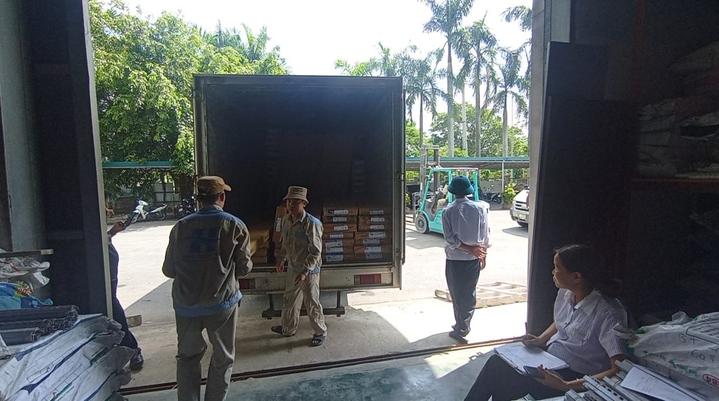 mua tấm nhựa làm tủ